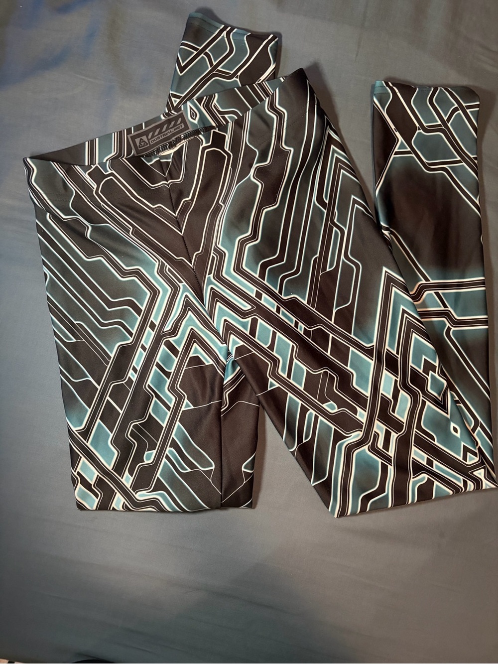 Cyberpunk Circuit-Print Women's Performance Leggings in Black & Teal